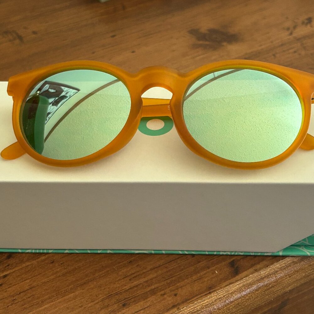 GOODR Orange Pair of Sunglasses